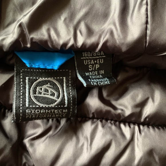 Stormtech Women’s Hooded Vest, Size S - Picture 4 of 7